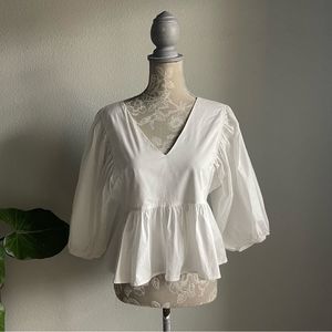 Karlie V-neck Poplin Puff Sleeve Top in White